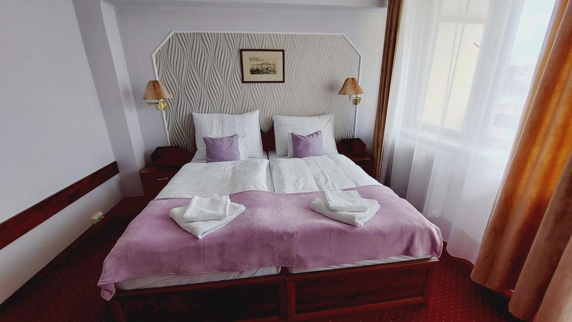 Komfort Hotel Platan Harkány Zewnętrze zdjęcie